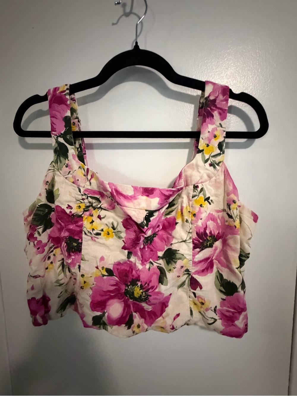 Abercrombie & Fitch Pink Floral Cropped Tank